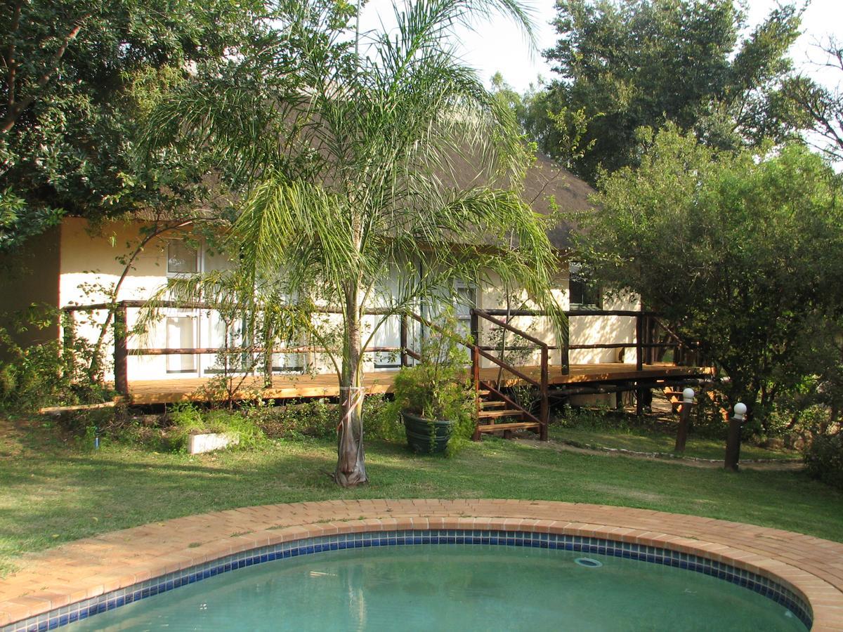 The Nutbush Boma Lodge Hekpoort Eksteriør billede