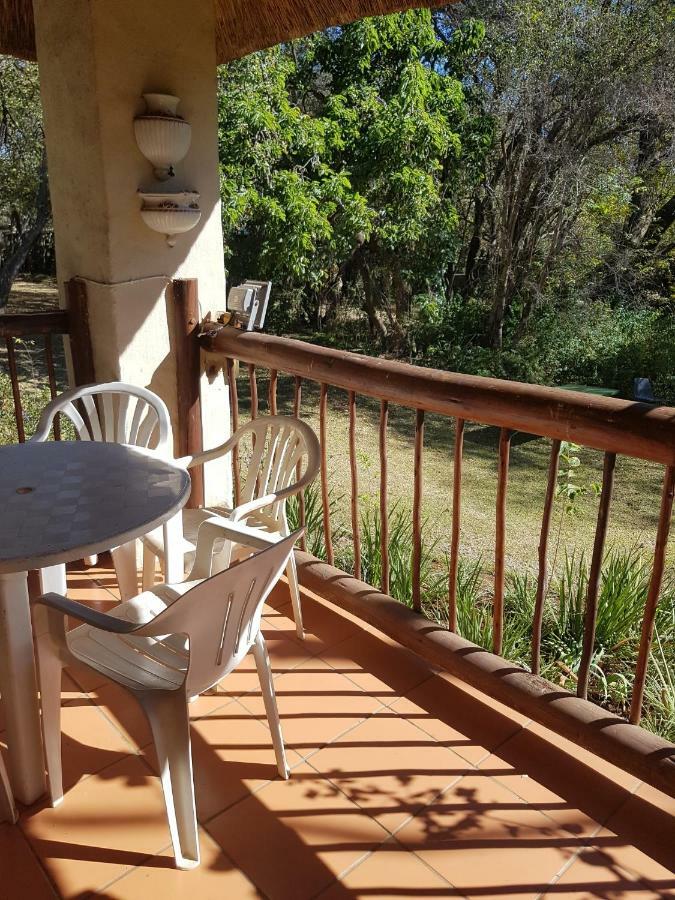 The Nutbush Boma Lodge Hekpoort Eksteriør billede